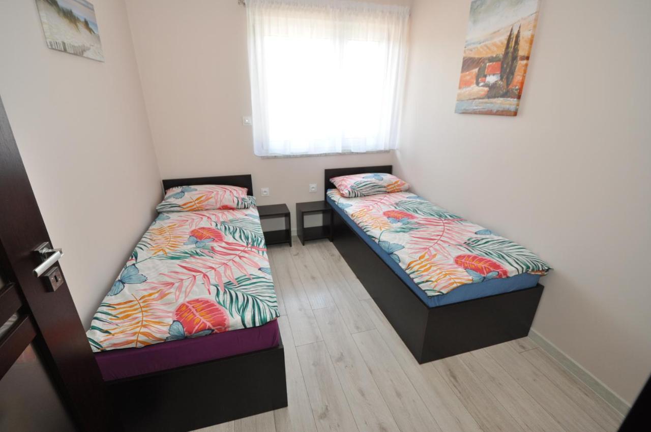Apartamenty Pod Zaglami Mielenko Exterior foto