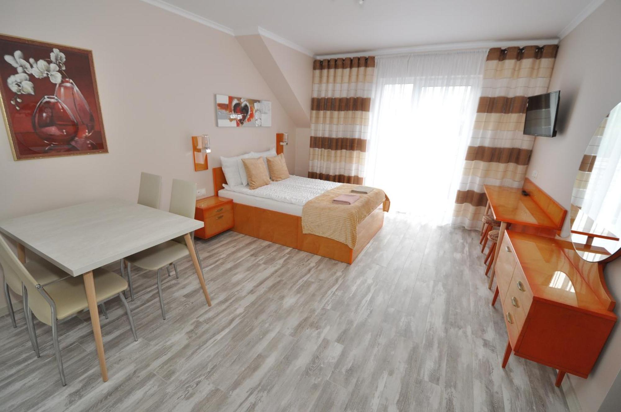 Apartamenty Pod Zaglami Mielenko Exterior foto